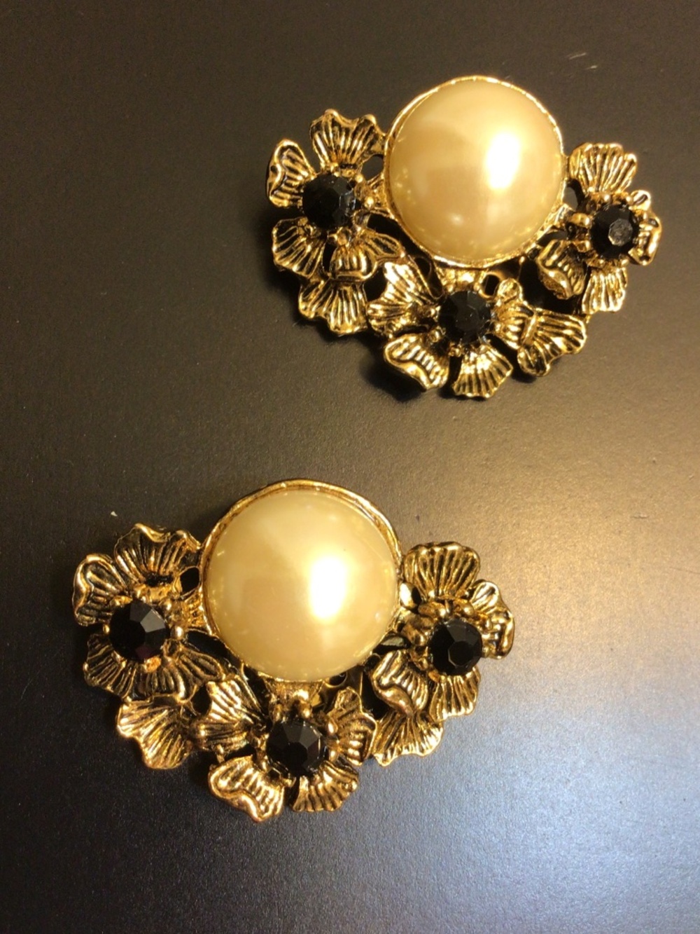 Vintage Bluette Made in France Faux Pearl Gold-tone Rhinestones Shoe Clips